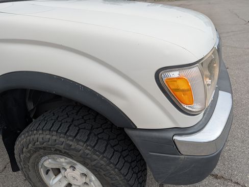 Used 2000 Toyota Tacoma 4x4 Xtracab V6 image 24