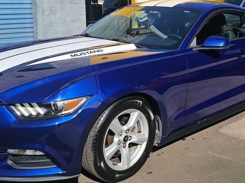 Used 2015 Ford Mustang Coupe image 1