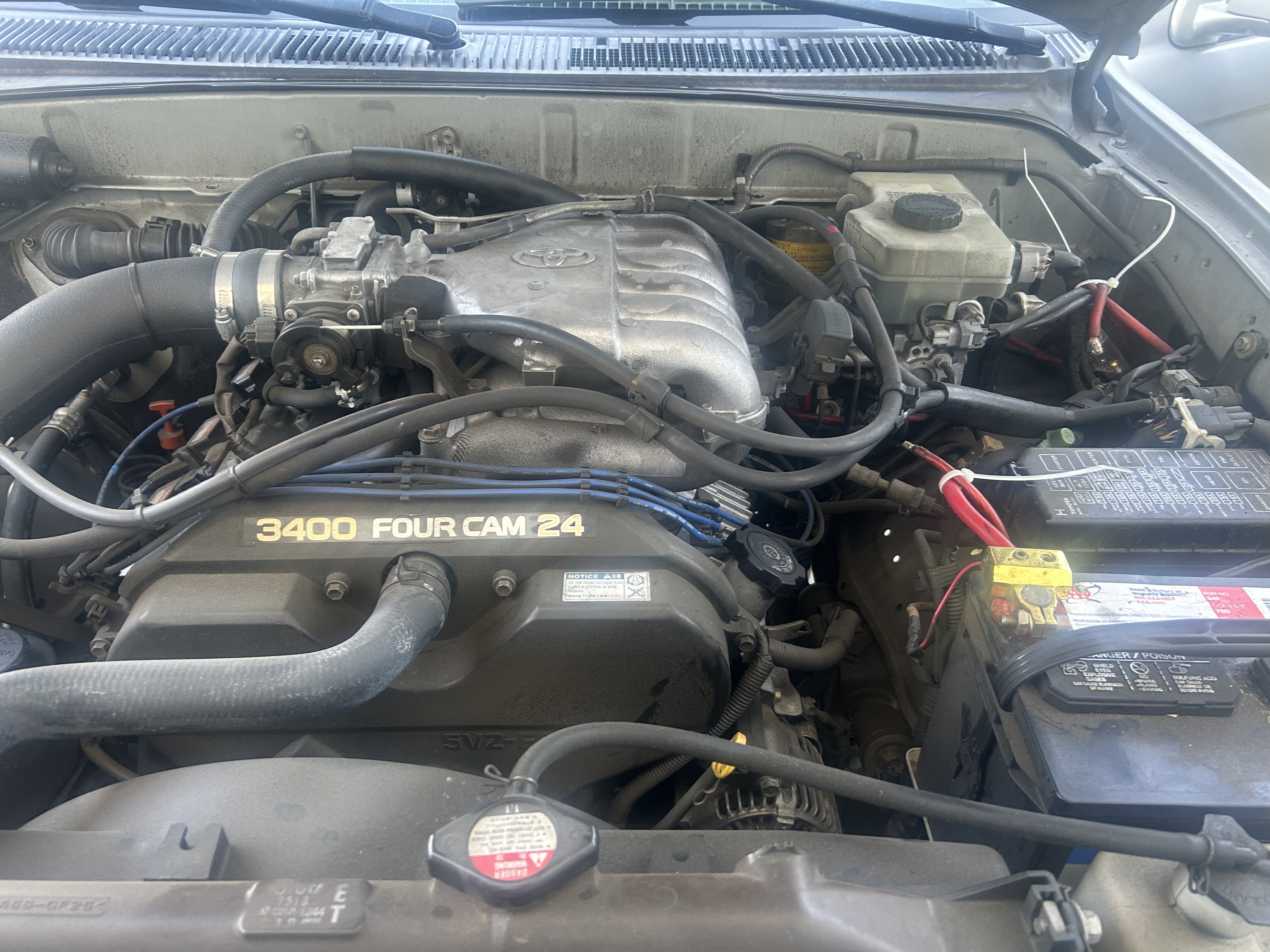 Used 2002 Toyota 4Runner SR5 RWD image 14