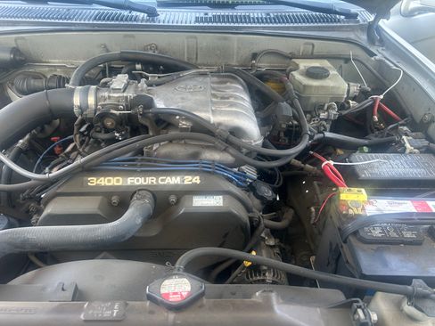 Used 2002 Toyota 4Runner SR5 image 14