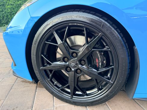 Used 2022 Chevrolet Corvette Stingray Premium Cpe w/ Z51 Performance Package image 17