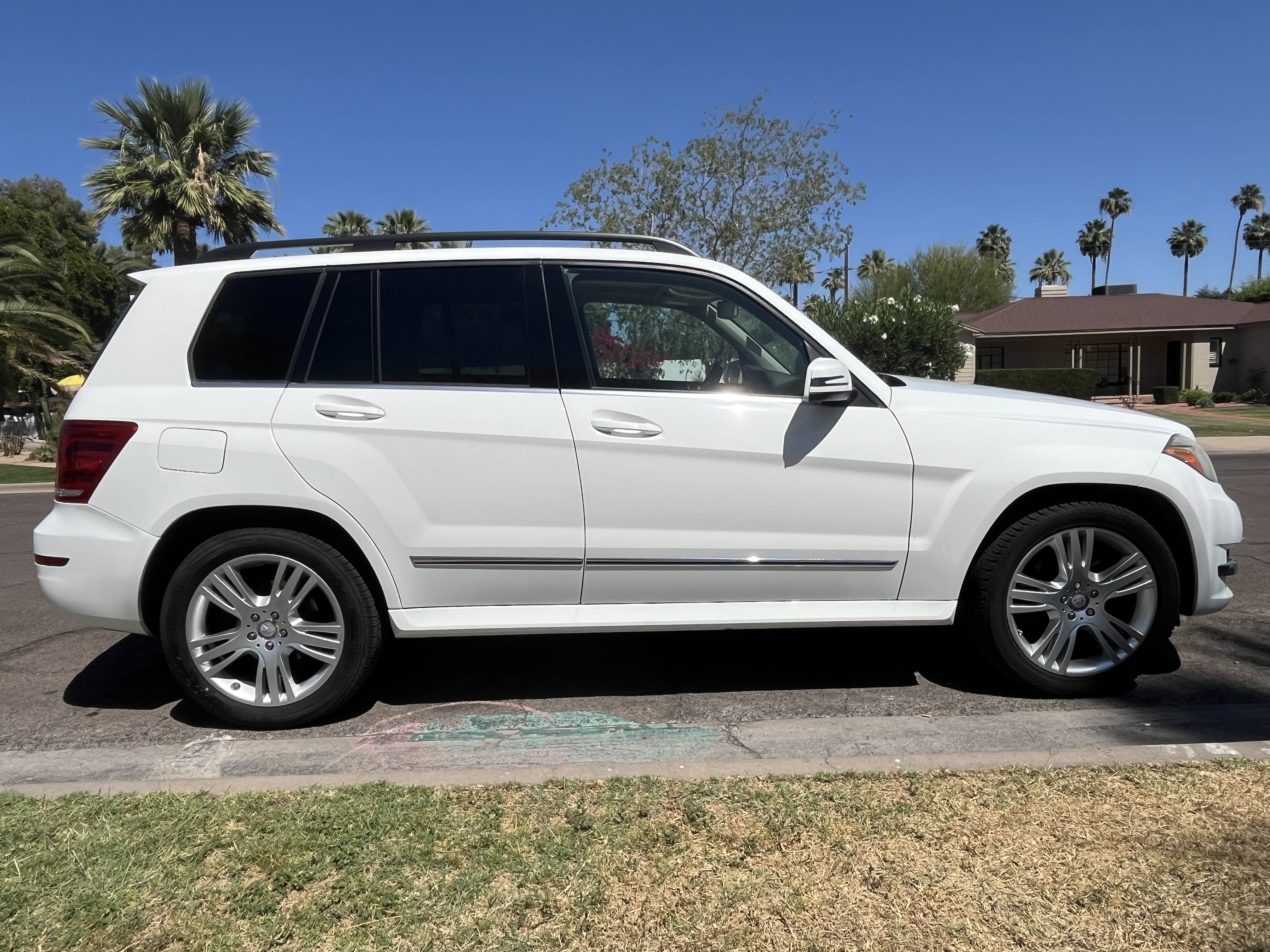 Used 2015 Mercedes-Benz GLK 350 2WD image 2