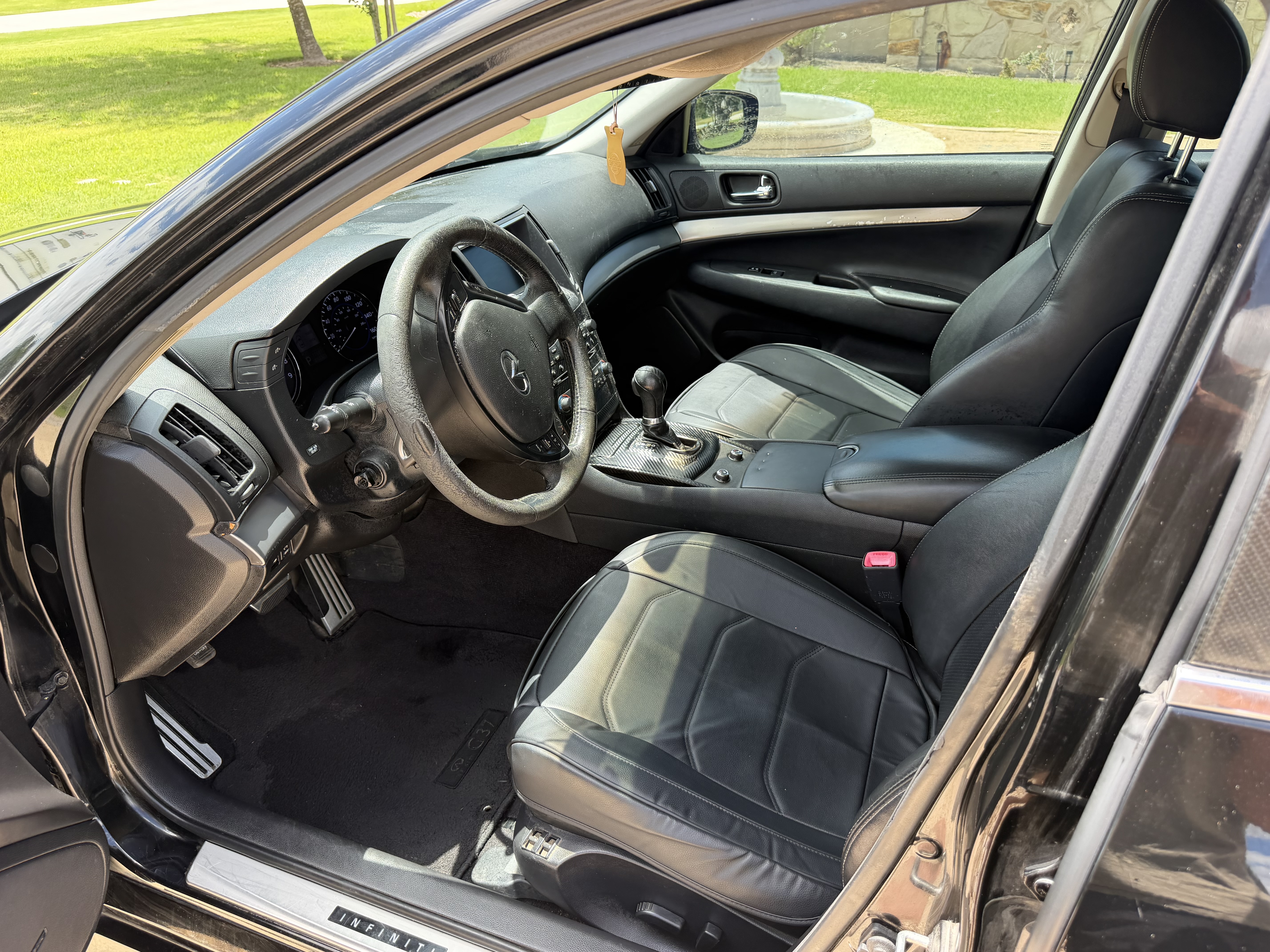 Used 2011 INFINITI G37 Journey w/ Sport Pkg - RWD image 5