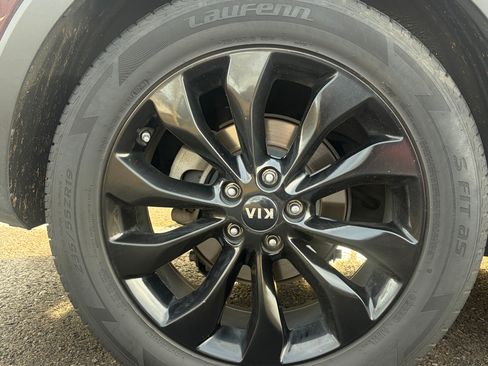 Used 2020 Kia Sorento EX image 4