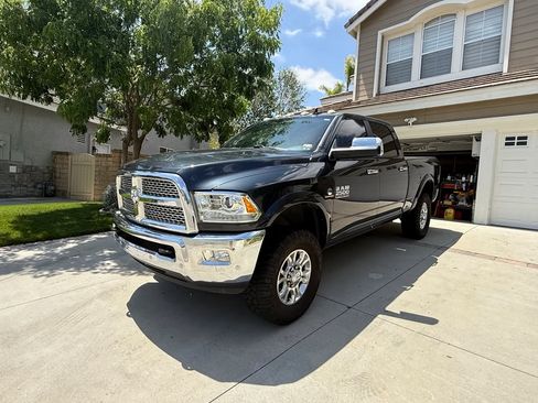 Used 2018 RAM 2500 Laramie AWD/4WD image 1