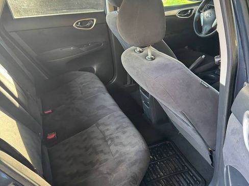 Used 2013 Nissan Sentra SV image 9