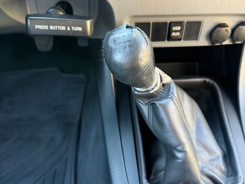 Used 2015 Toyota Tacoma 4x4 Double Cab w/ TRD Sport Package image 21
