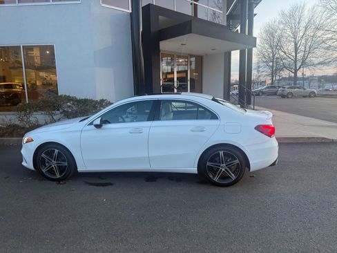 Used 2022 Mercedes-Benz A 220 4MATIC image 4