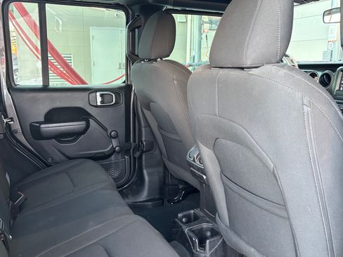 Used 2022 Jeep Wrangler Unlimited Sport image 18