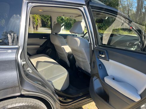 Used 2014 Subaru Forester 2.5i Touring image 12
