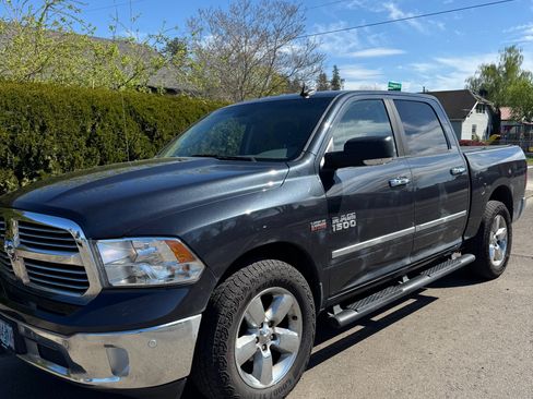 Used 2016 RAM 1500 Big Horn image 9