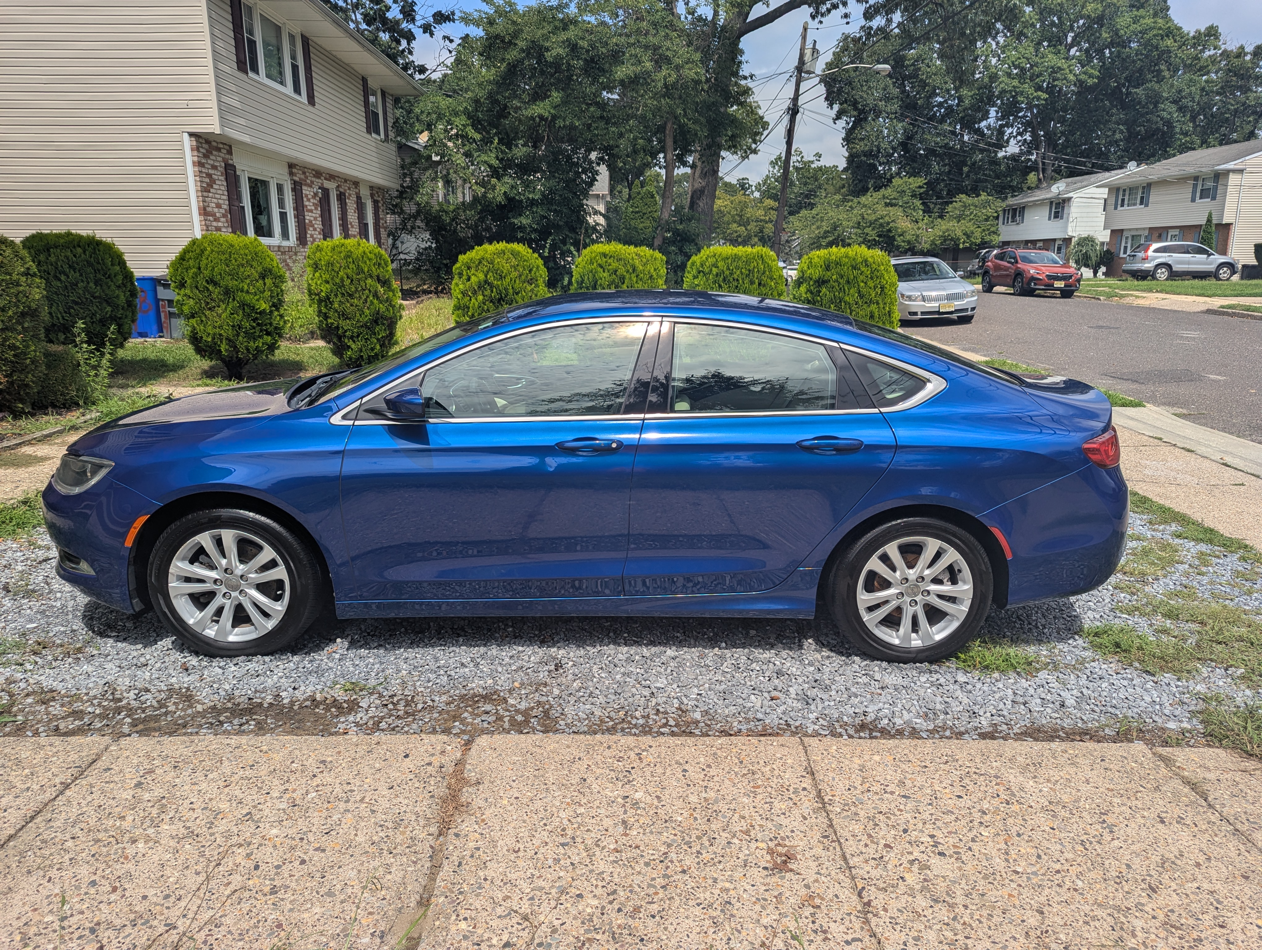 Used 2015 Chrysler 200 Limited FWD image 17