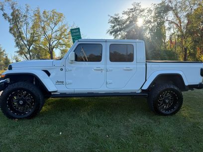 Used 2021 Jeep Gladiator Overland w/ Popular Equipment Package