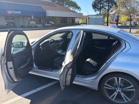 Used 2019 BMW 330i Sedan w/ Convenience Package RWD image 12