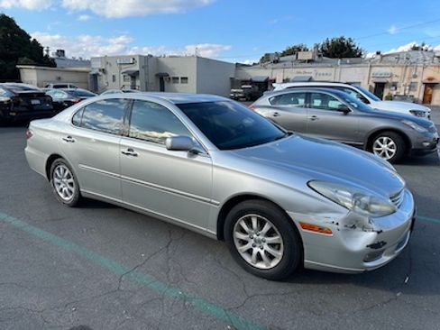 Used 2004 Lexus ES 330 image 1
