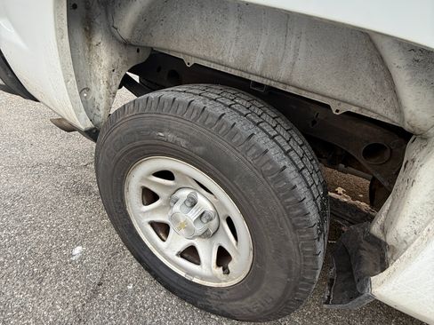 Used 2017 Chevrolet Silverado 1500 W/T image 2
