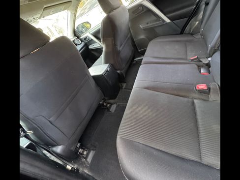 Used 2013 Toyota RAV4 XLE image 9