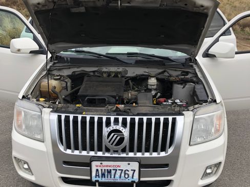 Used 2011 Mercury Mariner Premier w/ 202A Rapid Spec Order Code image 10