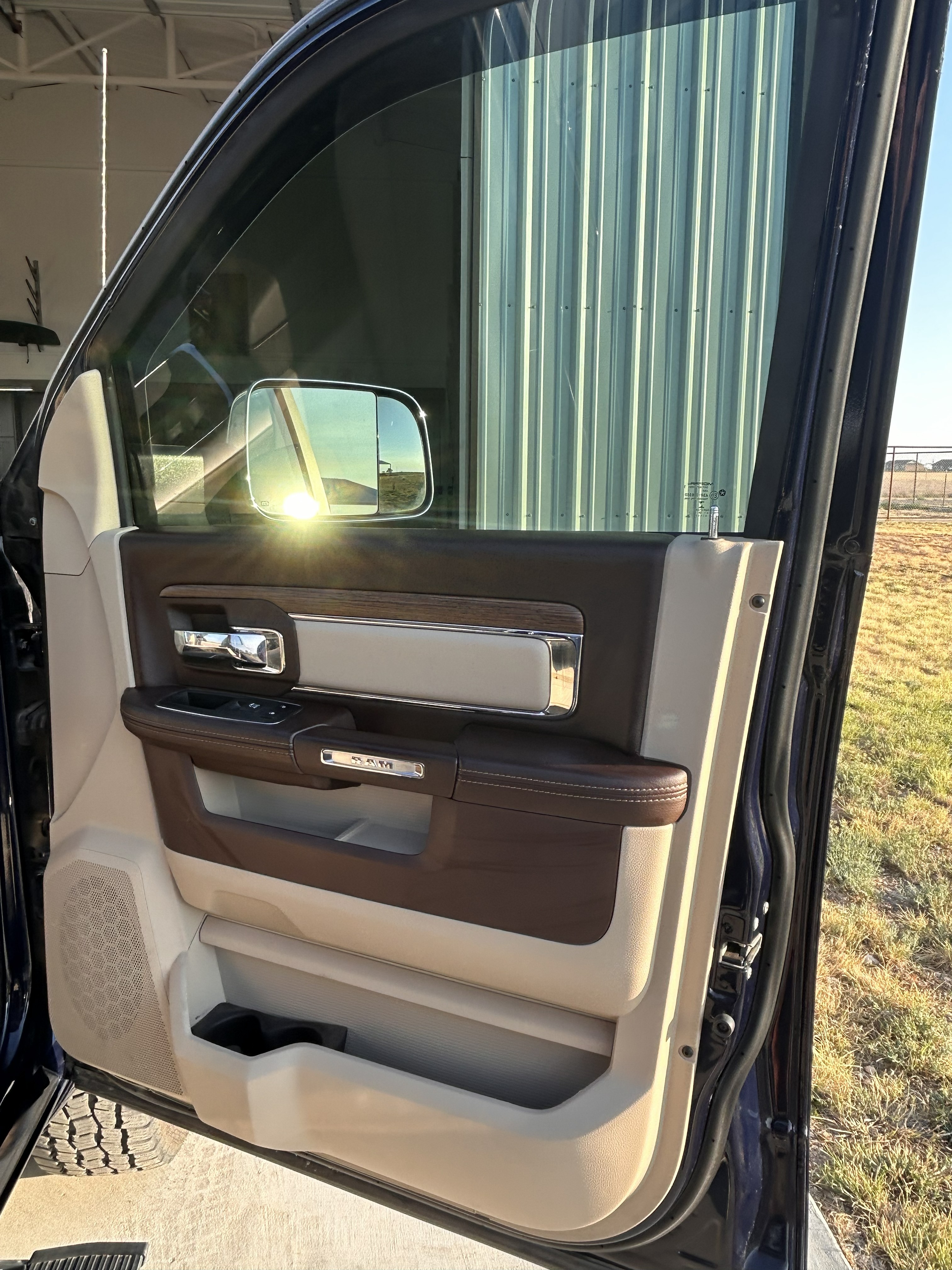 Used 2018 RAM 3500 Laramie AWD/4WD image 26