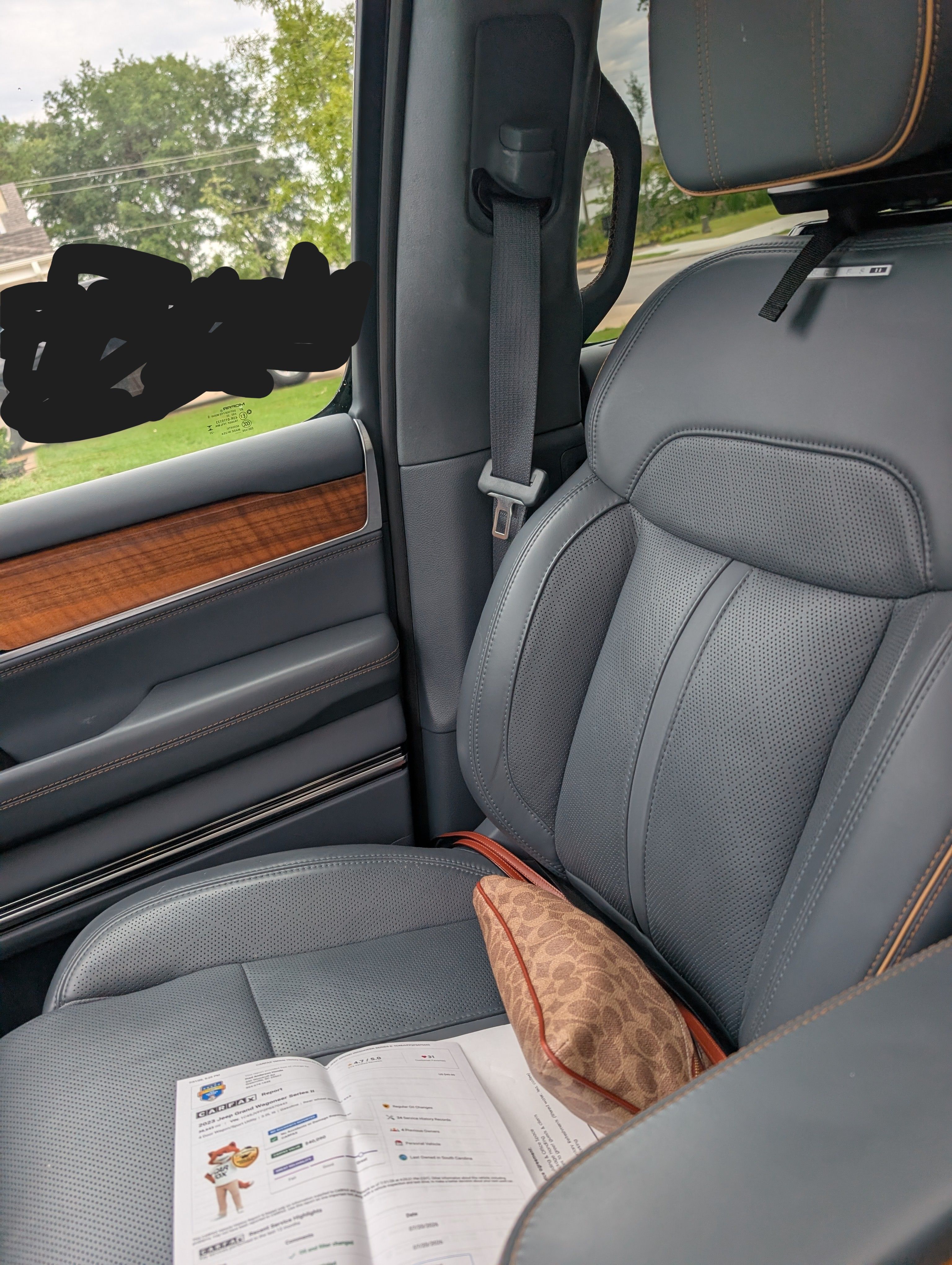 Used 2023 Jeep Grand Wagoneer Series II AWD/4WD image 9