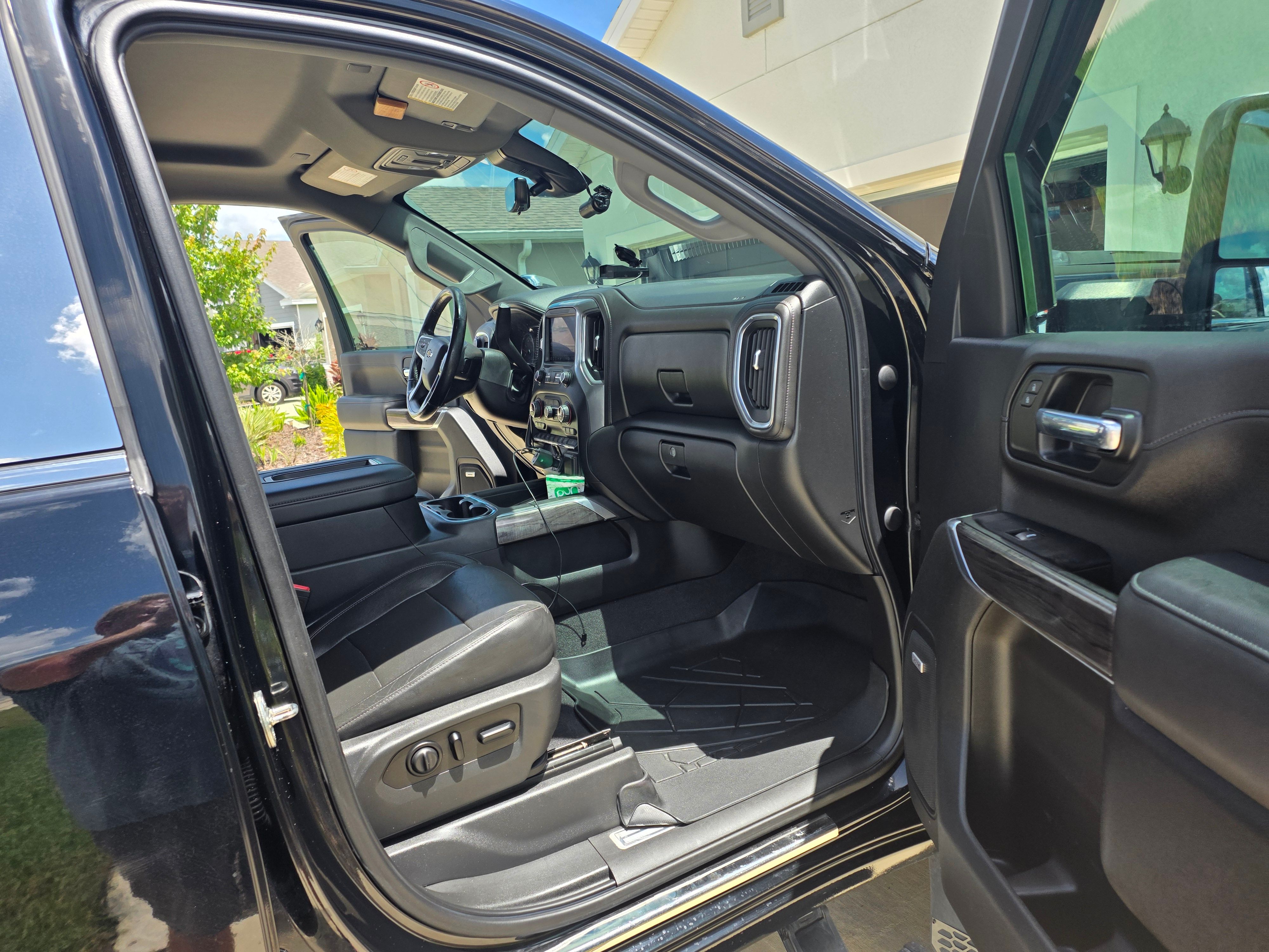 Used 2020 Chevrolet Silverado 3500 LTZ w/ LTZ Premium Package AWD/4WD image 8