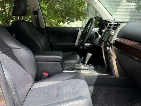 Used 2017 Toyota 4Runner Limited RWD image 12