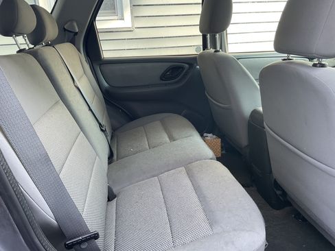 Used 2007 Ford Escape XLT image 2