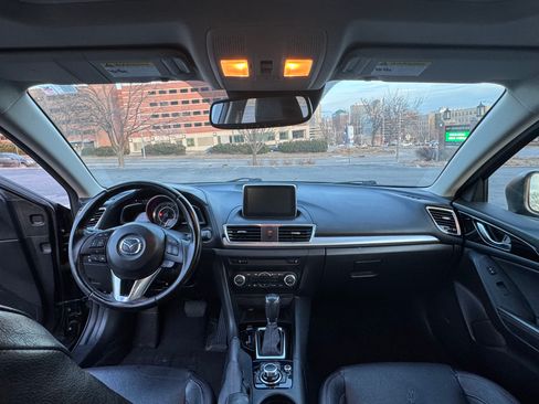 Used 2016 MAZDA MAZDA3 s Grand Touring w/ Technology Package image 9