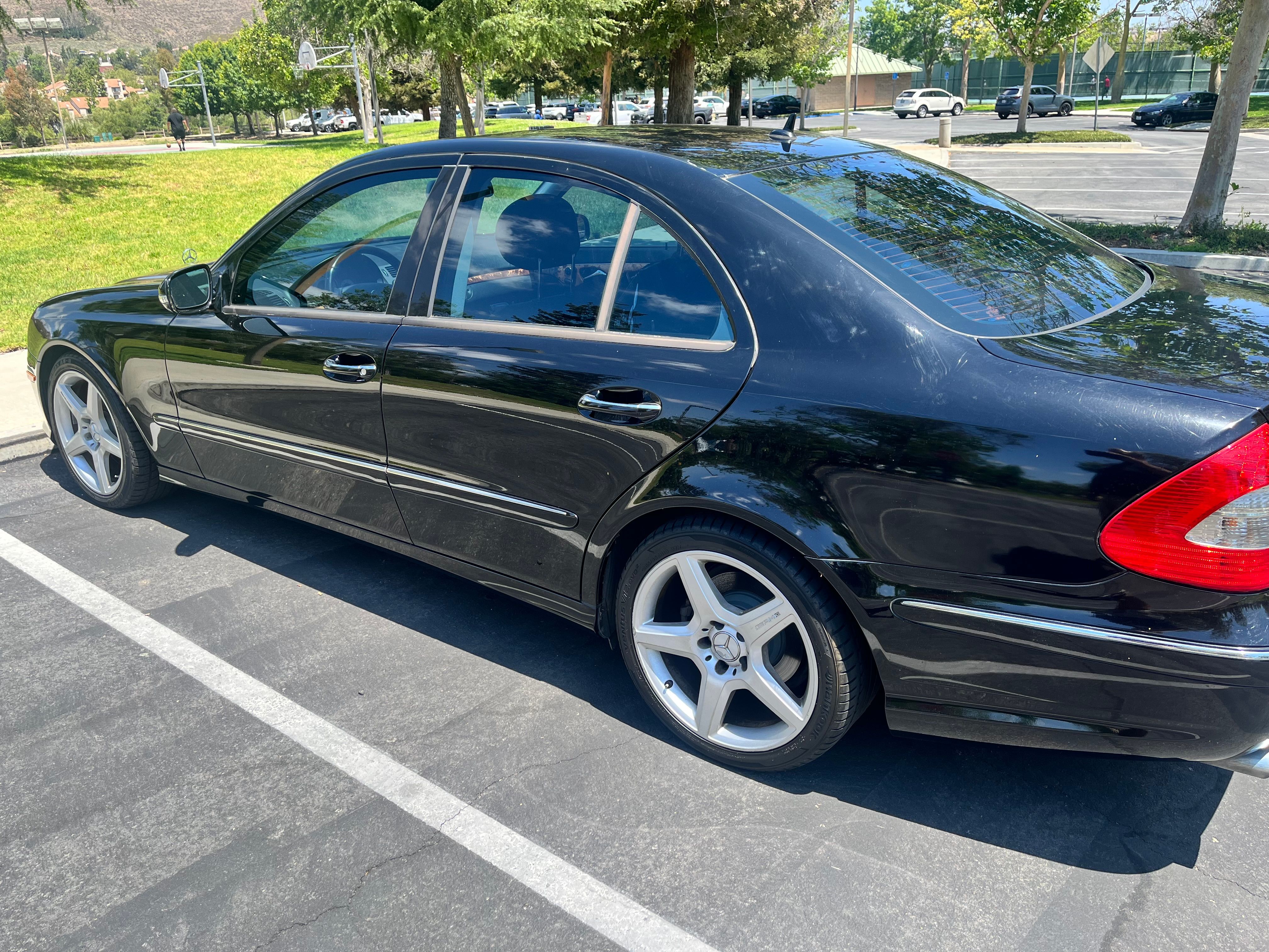Used 2009 Mercedes-Benz E 350 Sedan image 5