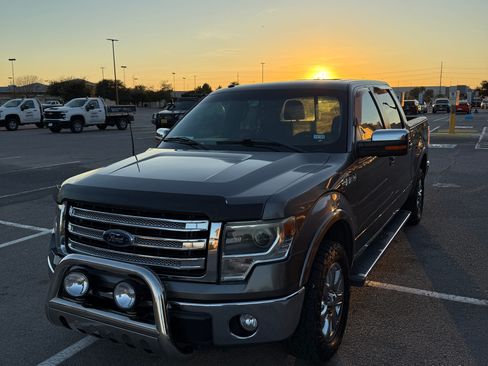 Used 2013 Ford F150 Lariat w/ Luxury Equipment Group image 2