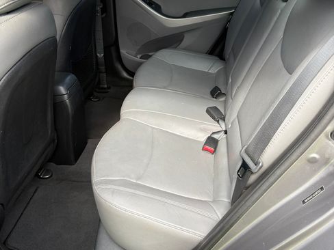 Used 2012 Hyundai Elantra Limited FWD image 5