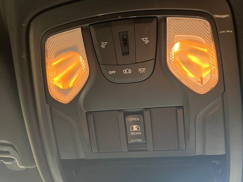 Used 2021 RAM 1500 Big Horn image 18