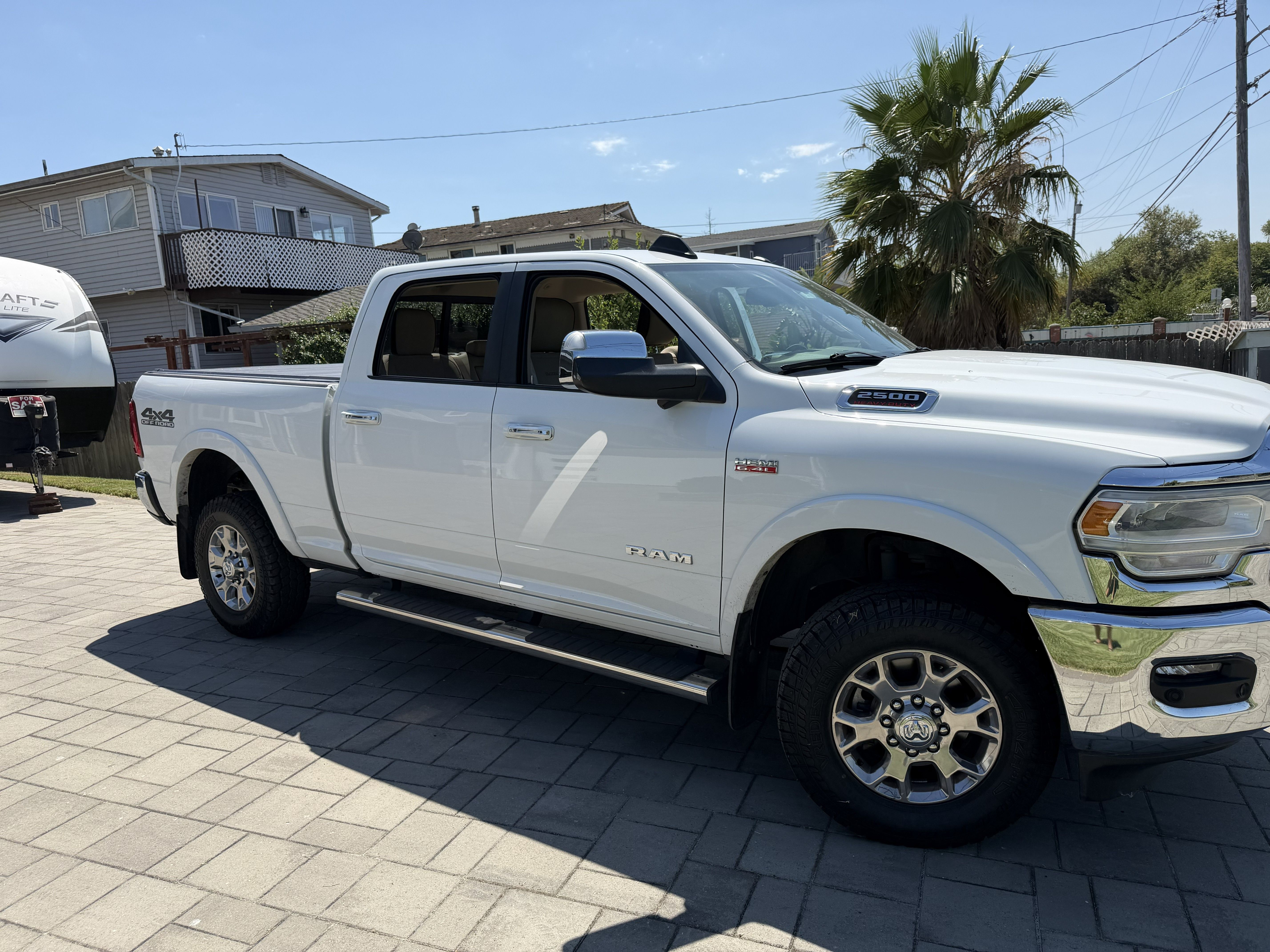 Used 2020 RAM 2500 Laramie AWD/4WD image 12