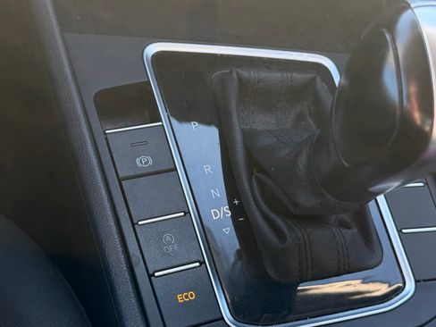 Used 2020 Volkswagen Jetta S w/ Driver Assistance Package image 13