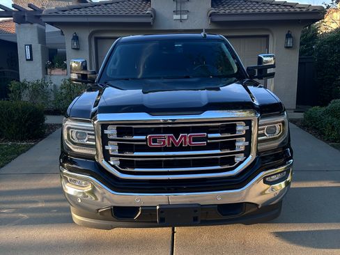 Used 2018 GMC Sierra 1500 SLT w/ Enhanced Driver Alert Package image 2