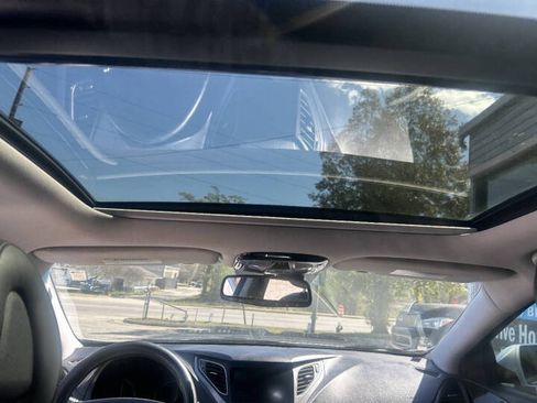 Used 2016 Hyundai Azera Limited image 8