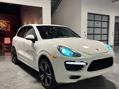 Used 2013 Porsche Cayenne GTS AWD/4WD image 14