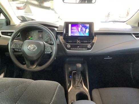 Used 2023 Toyota Corolla LE image 4