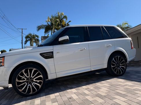 Used 2012 Land Rover Range Rover Sport HSE image 25