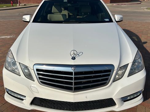 Used 2013 Mercedes-Benz E 350 4MATIC Sedan image 9