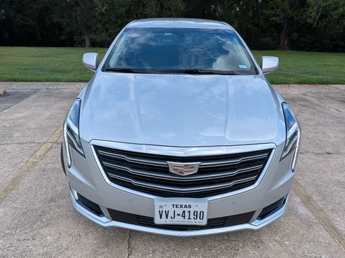 Used 2019 Cadillac XTS Luxury image 4