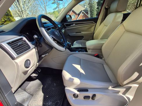 Used 2018 Volkswagen Atlas SEL w/ R-Line Package image 10