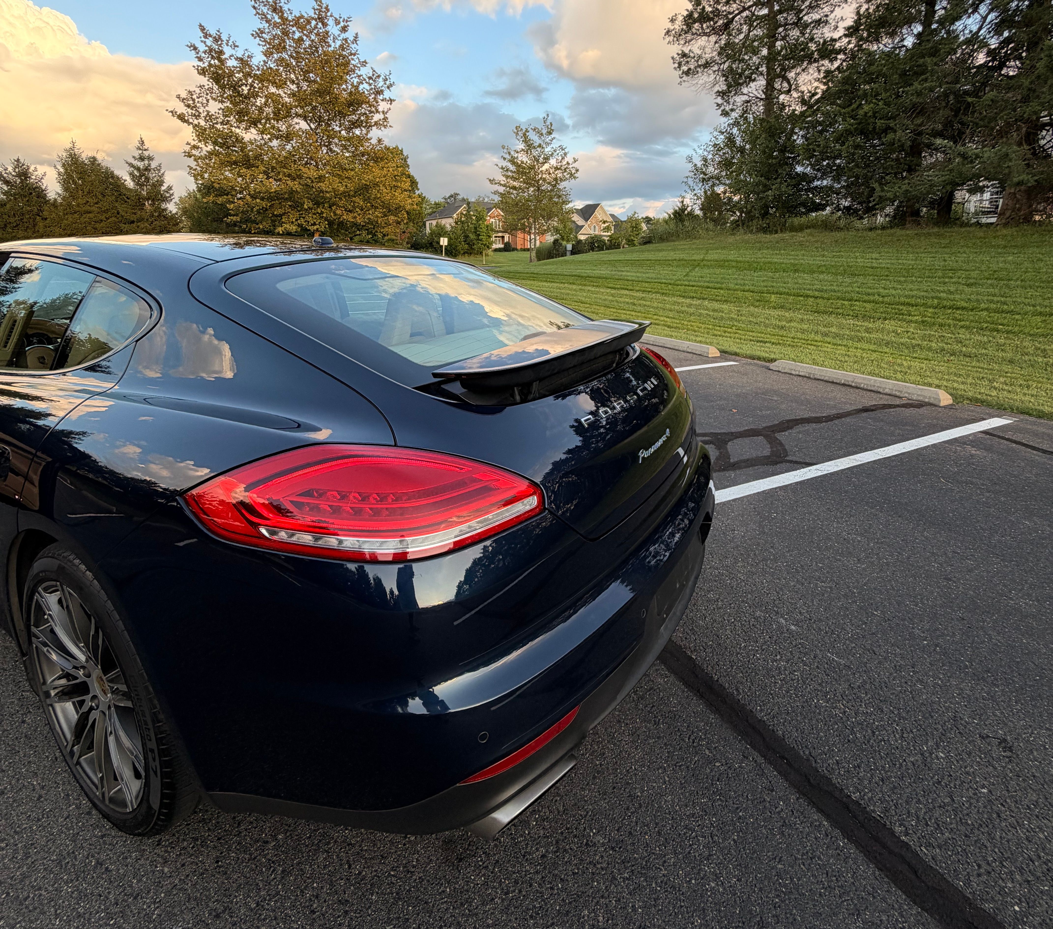 Used 2016 Porsche Panamera 4 Edition AWD/4WD image 9