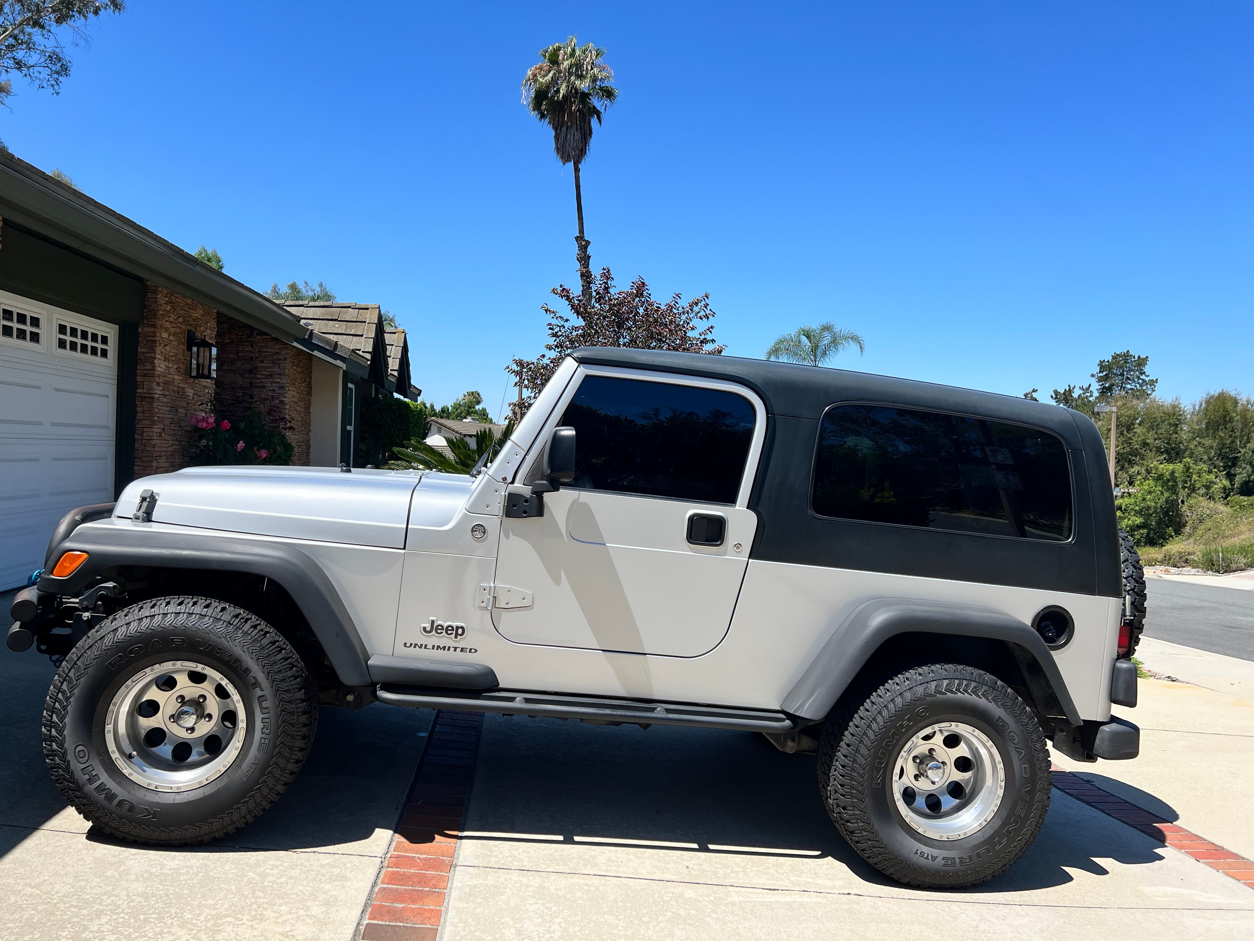 Used 2006 Jeep Wrangler Unlimited AWD/4WD image 2