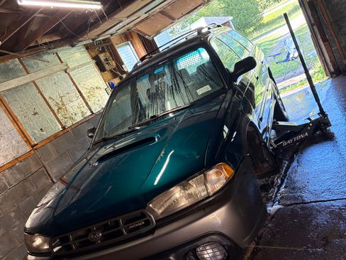 Used 1999 Subaru Legacy Wagon image 2