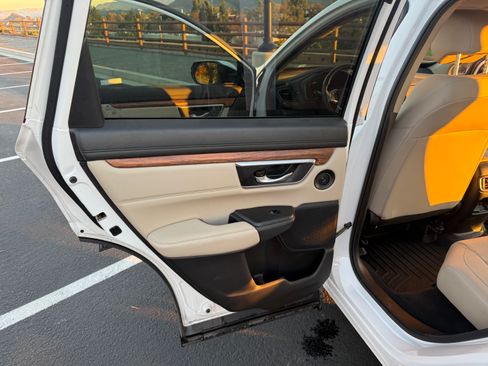 Used 2021 Honda CR-V Touring image 23