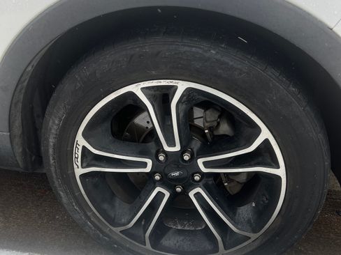 Used 2014 Ford Explorer Sport w/ Equipment Group 401A image 10