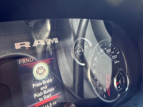 Used 2022 RAM 2500 Big Horn w/ Level A Equipment Group AWD/4WD image 29