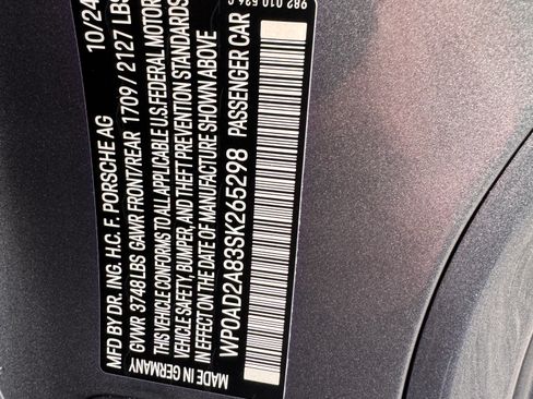 Used 2025 Porsche 718 Cayman GT4 image 17