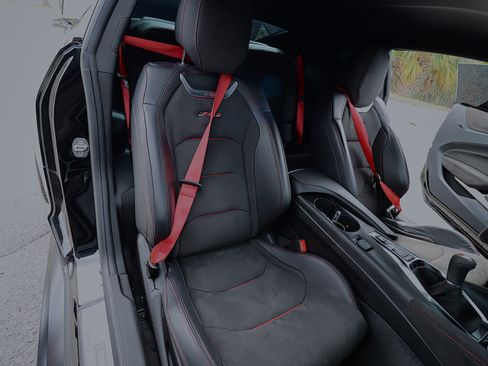 Used 2019 Chevrolet Camaro ZL1 image 15